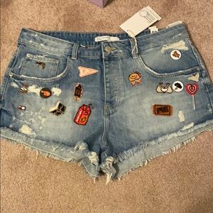 Zara Appliqué cut offs